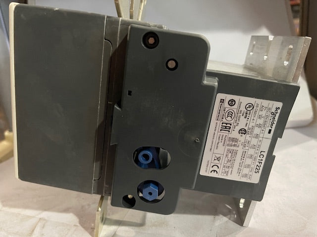 SCHNEIDER ELECTRIC LC1F225 MAGNETIC CONTACTOR 225AMP