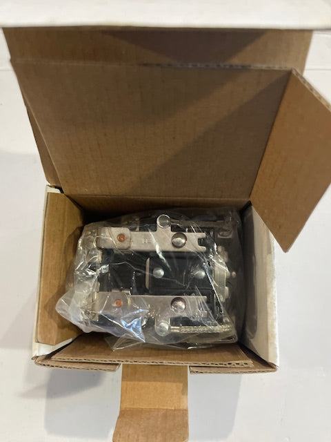 Allen-Bradley Control Relay | BULLETIN 700 New in box